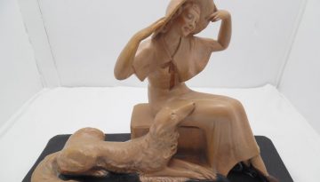 ORIGINAL Art Deco Skulptur Figur, Hund mit Dame von S. MELANI